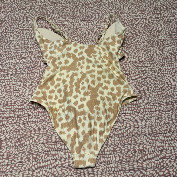 Aerie Tan and Cream One Piece Swimsuit - Picture 4 of 7